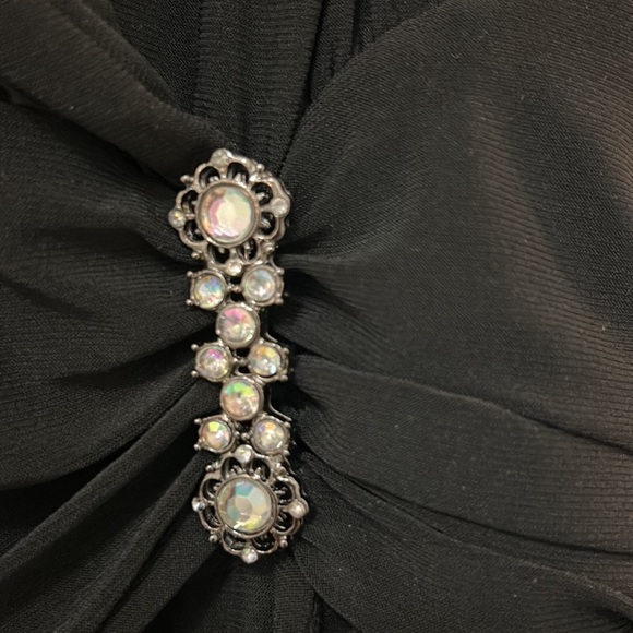 Black sleeveless mid length - Picture 5 of 5